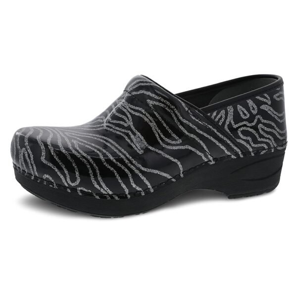 Dansko XP 2.0 Clogs for Women – Lightweight Slip-Resistant Footwear for Comfort and Support – Ideal for Long Standing Professionals – Nursing, Veterinarians, Food Service,...