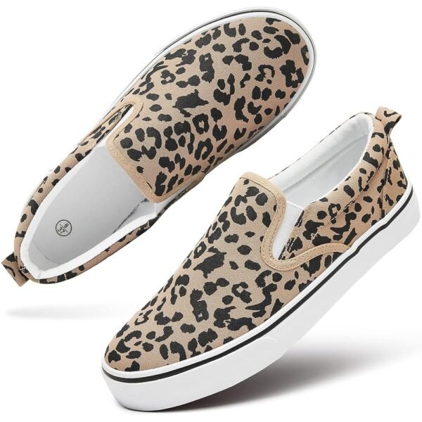 Women's Slip on Shoes Canvas Sneakers Loafers Non Slip Shoes Low Top Casual Shoes